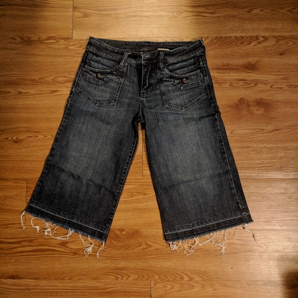 Volcom Jean Capri Frayed Demin Skateboarding - Picture 1 of 4